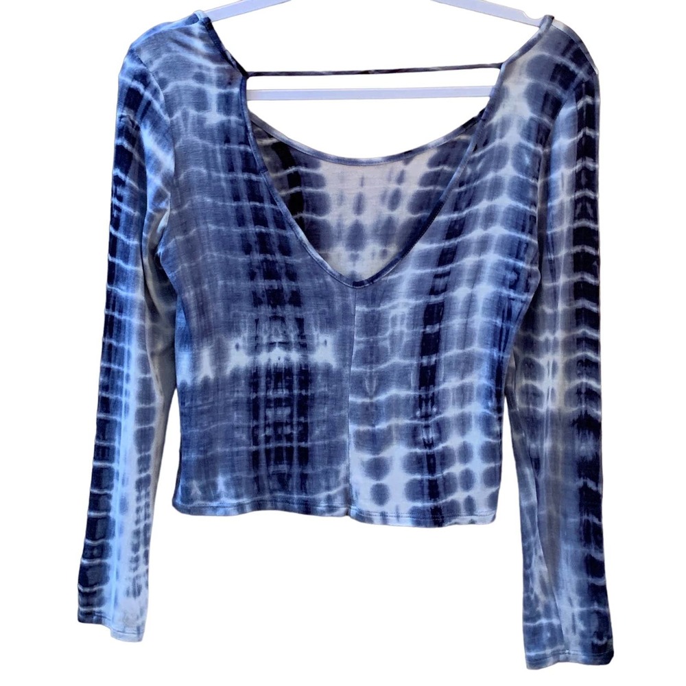 *K235 Whisper Women's Scoop Neck Medium Tie Dye Stretch Long Sleeve Crop Top - Picture 2 of 9